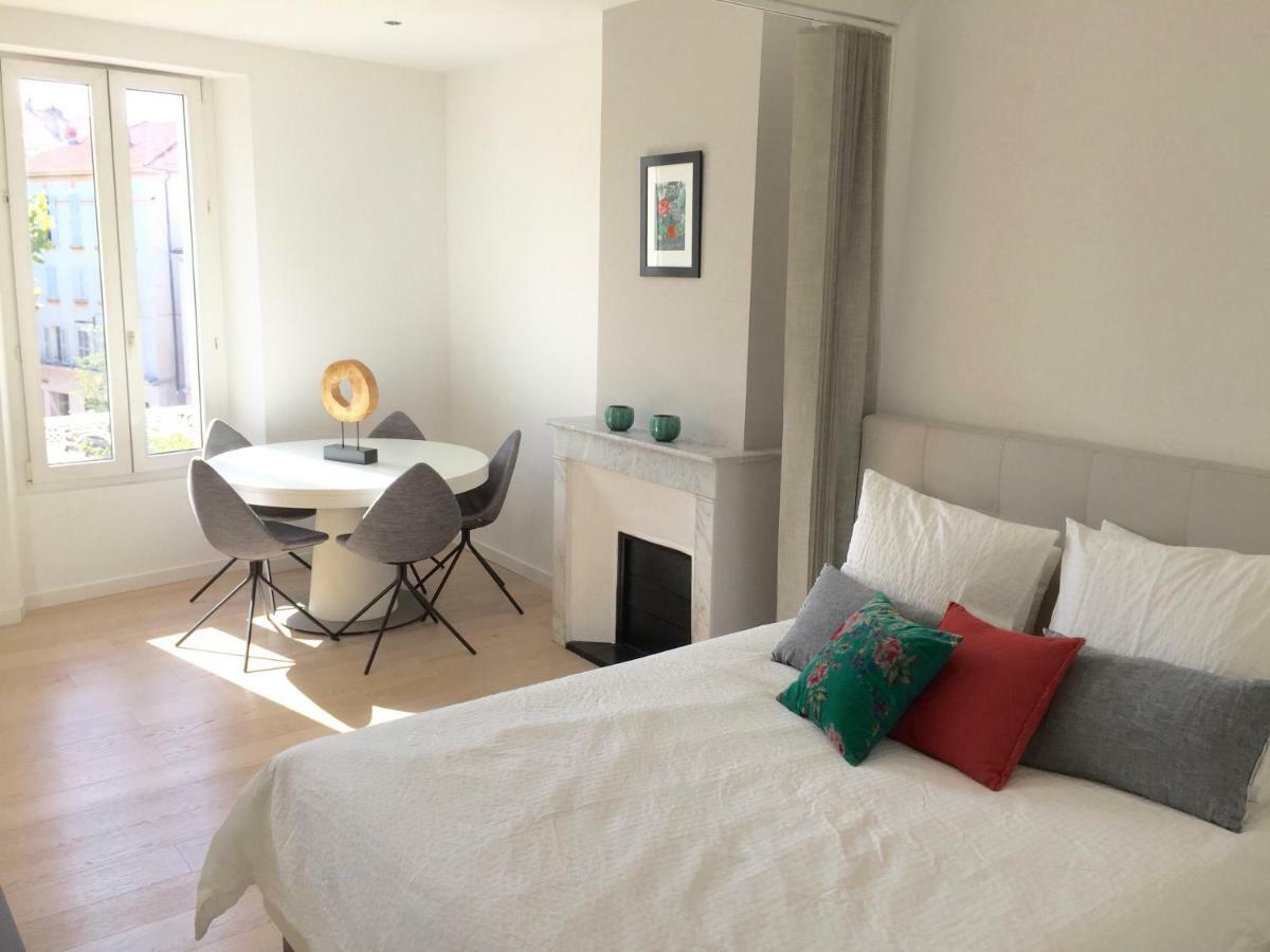 Bright & Modern Apartment In The Heart Of Antibes Exterior photo