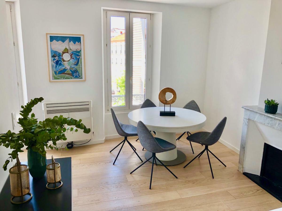 Bright & Modern Apartment In The Heart Of Antibes Exterior photo